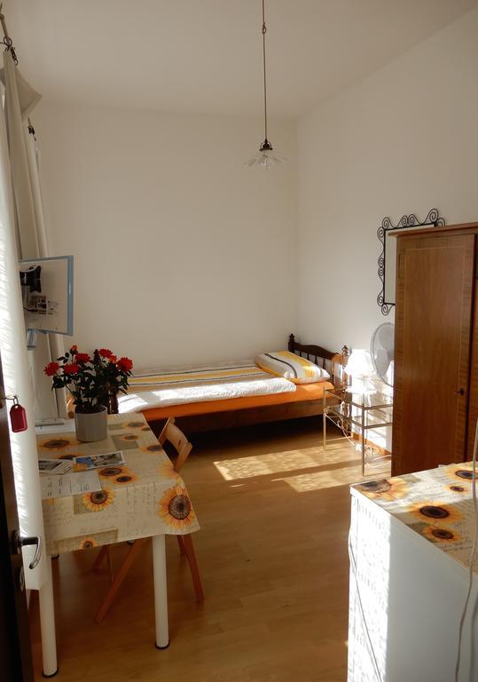Annie'S Bed & Breakfast Аскона Екстериор снимка
