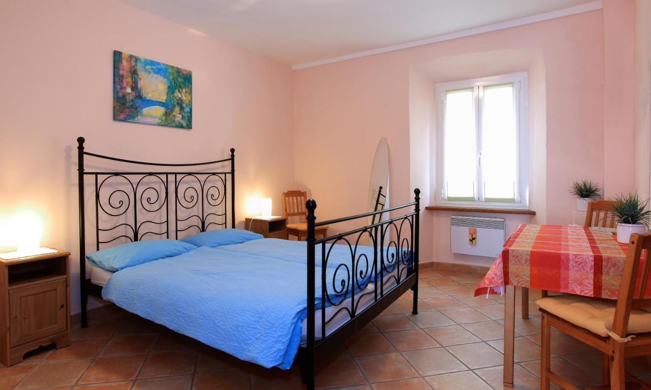 Annie'S Bed & Breakfast Аскона Стая снимка